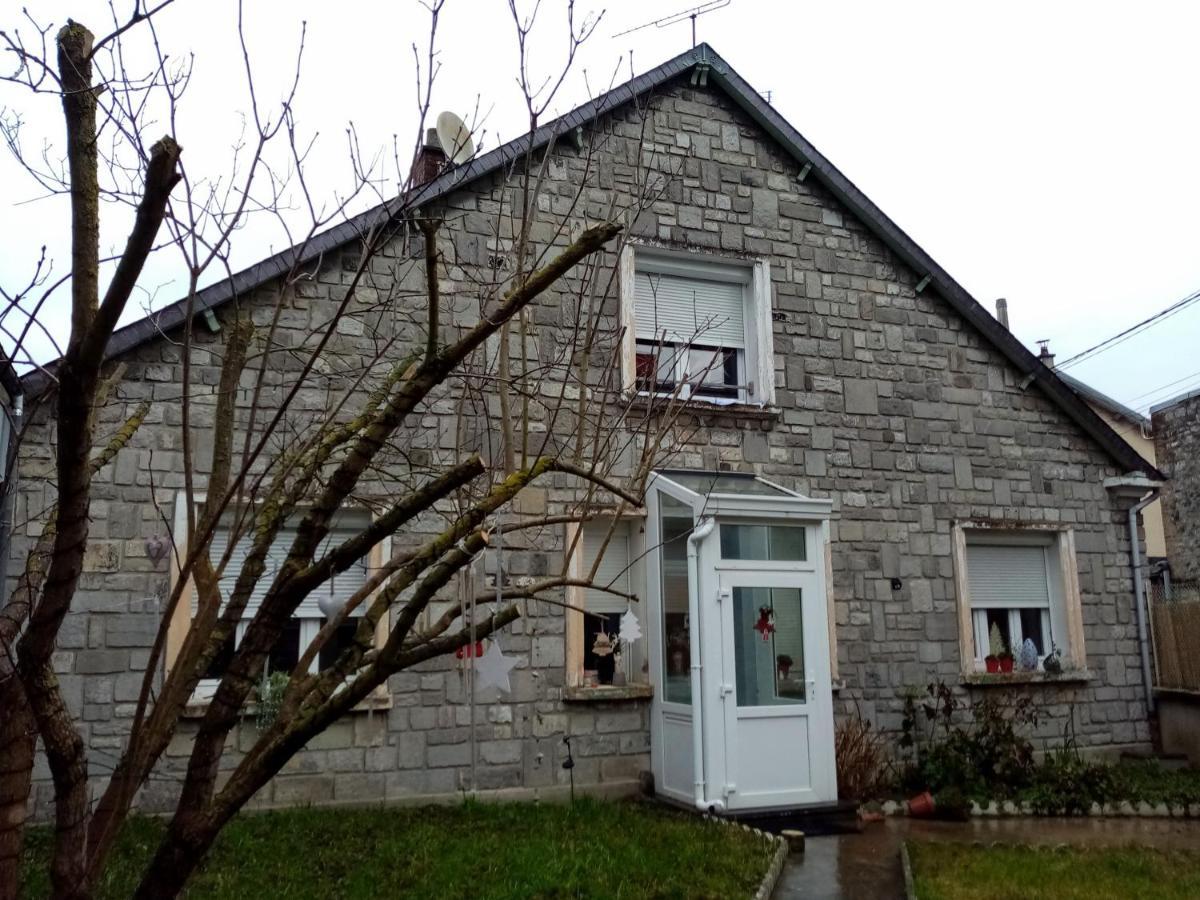 Ferienwohnung Philoxenia Givet Exterior foto