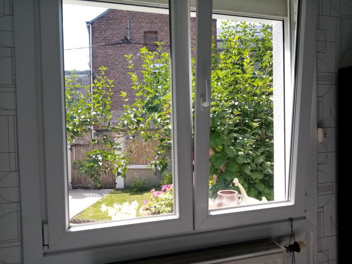 Ferienwohnung Philoxenia Givet Exterior foto